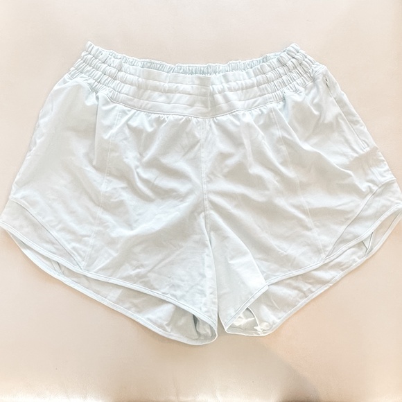 Lululemon | Hotty Hot High-Rise Lined Short 4" | Mint Breeze | Size 12 - Picture 8 of 10